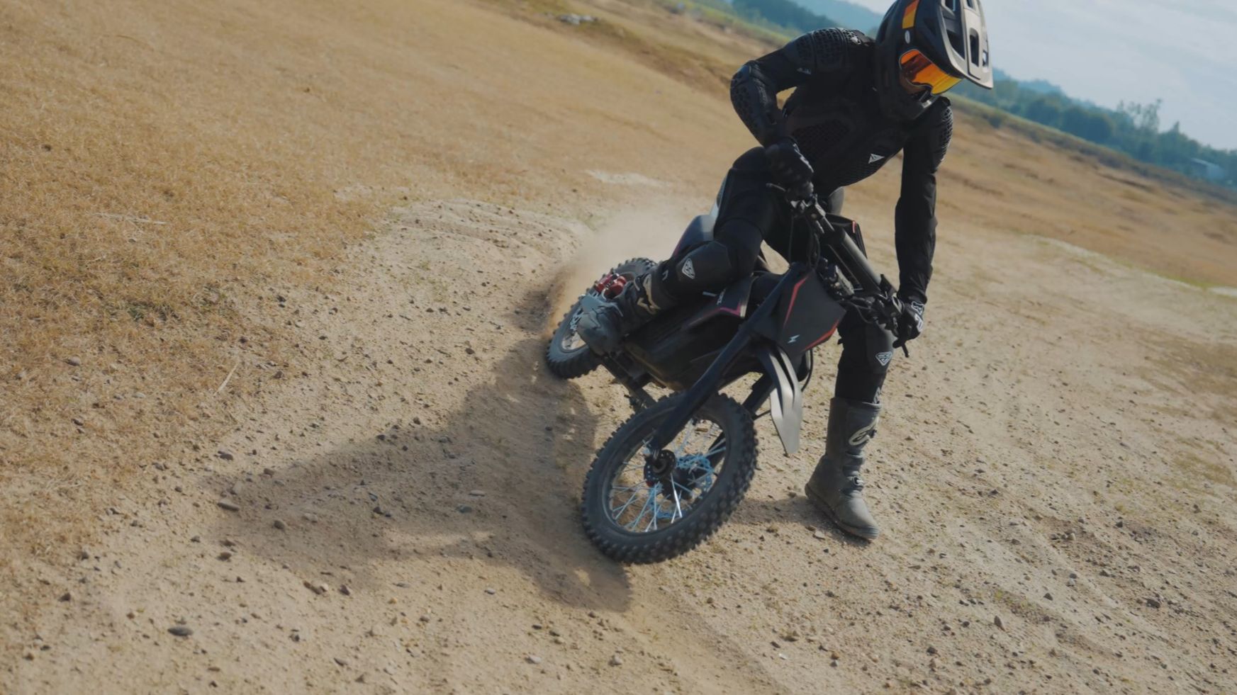 2026 SKERI青少年越野电摩广告
